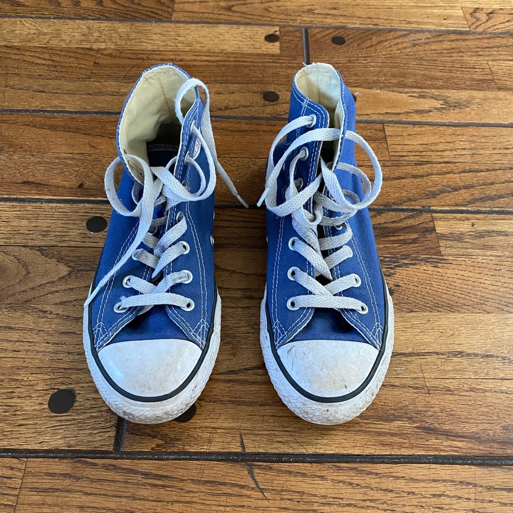 Blue Kid’s Chuck Taylor Converse High Top